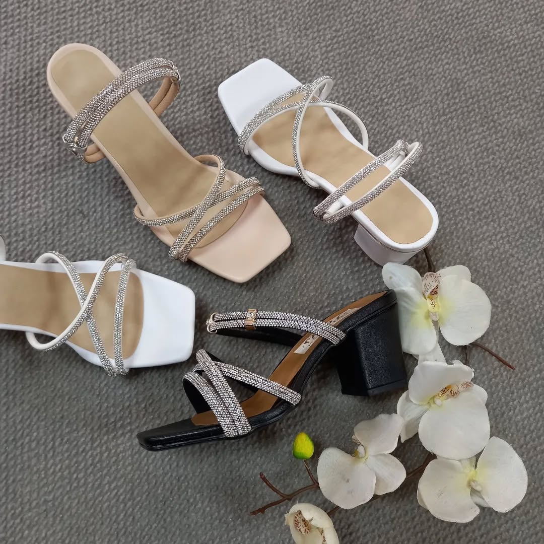 صندل مجلسی زنانه مدل الماس (بند نگینی)