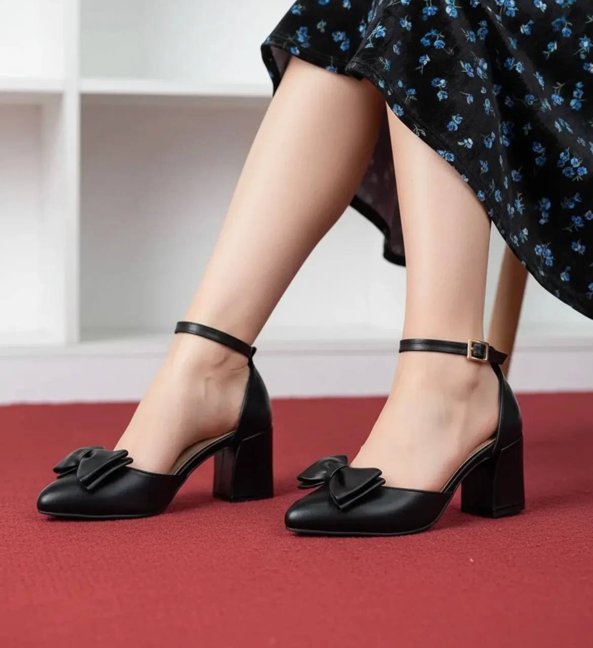 مجلسی زنانه مدل پاپیونی دورمچ